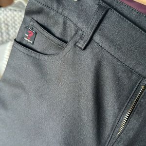 Shimmery, black Guess pants - bootcut